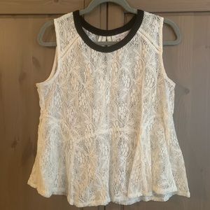 Socialite lace peplum top, sz large